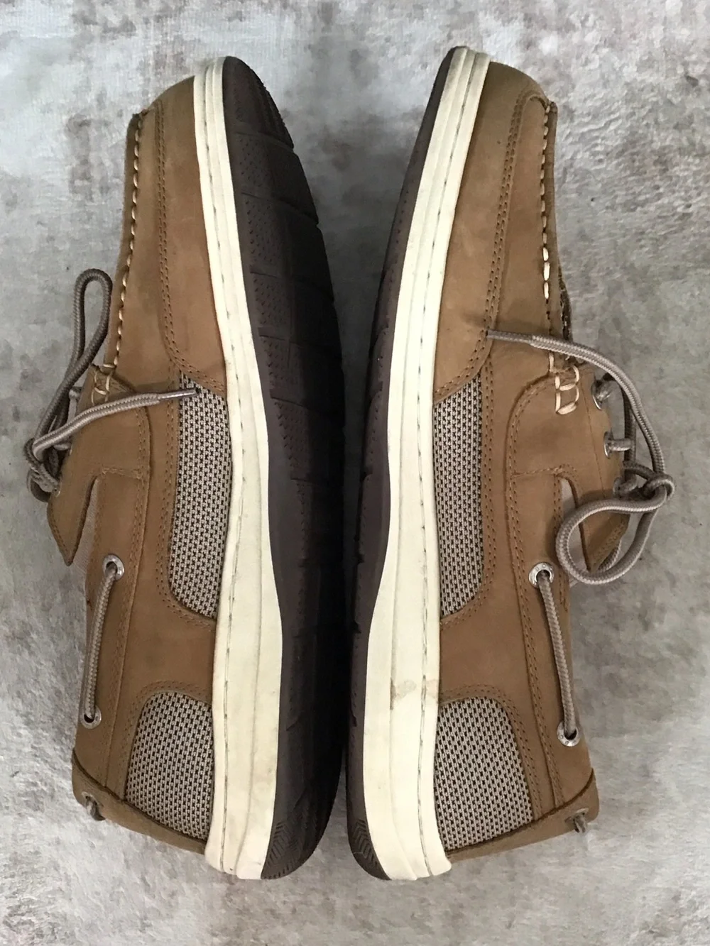 Dockers Men's Beacon Classic Brown/Tan Nubuck Boat Shoes